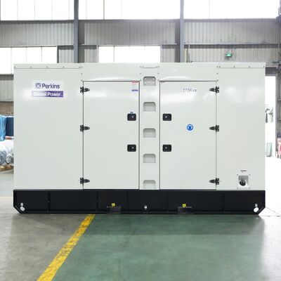 550 kW 688 KVA Générateur silencieux à refroidissement à l'eau 50/60 Hz Générateurs portables à phase unique/trois DCEC Cummin